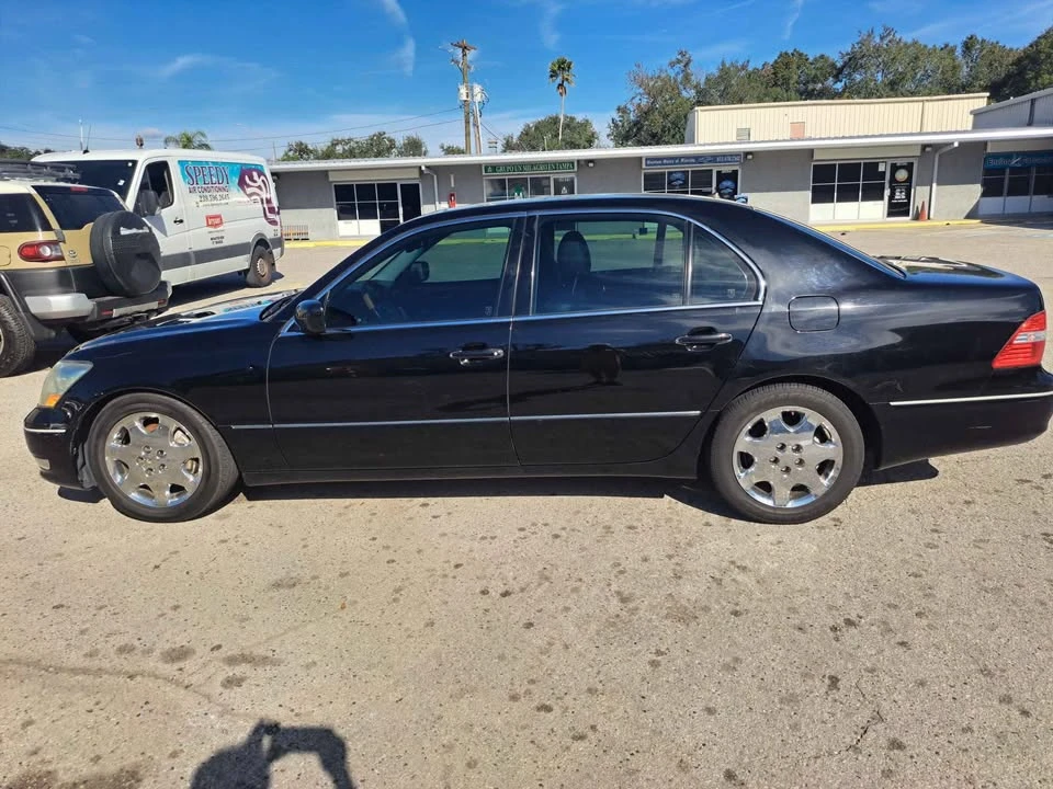 2004 Lexus LS 3rd Gen - Image 7 of 13