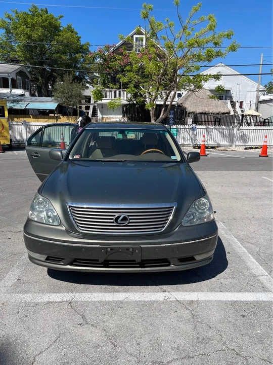2004 Lexus LS 3rd Gen - Image 3 of 5