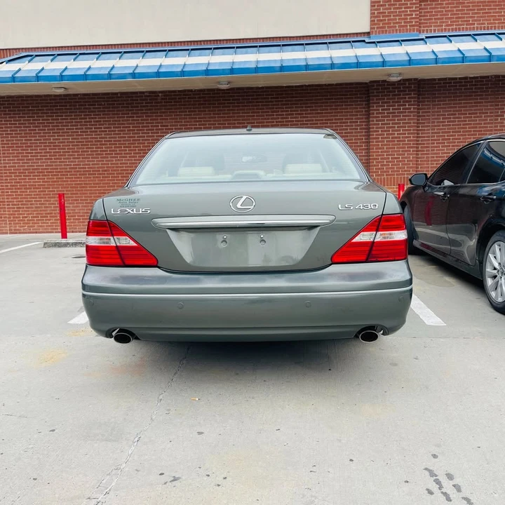 2004 Lexus LS 3rd Gen - Image 2 of 5