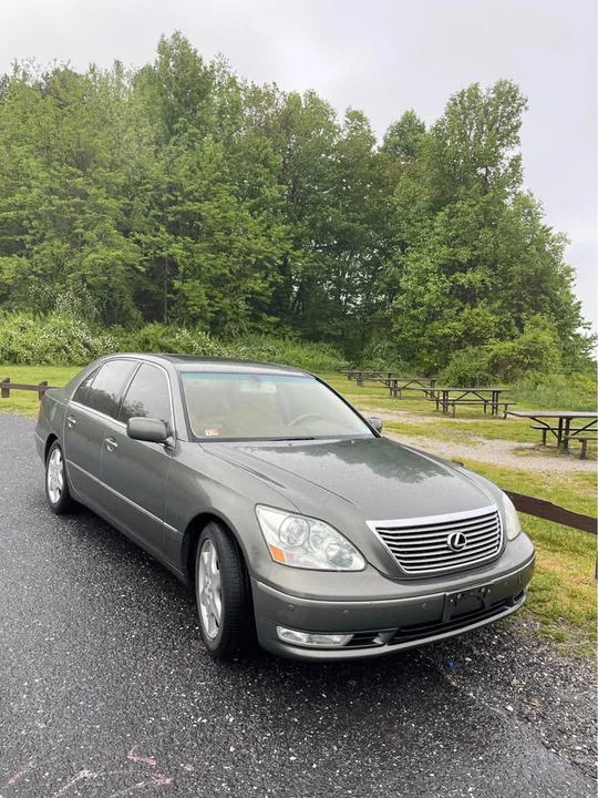 2004 Lexus LS 3rd Gen - Image 5 of 5