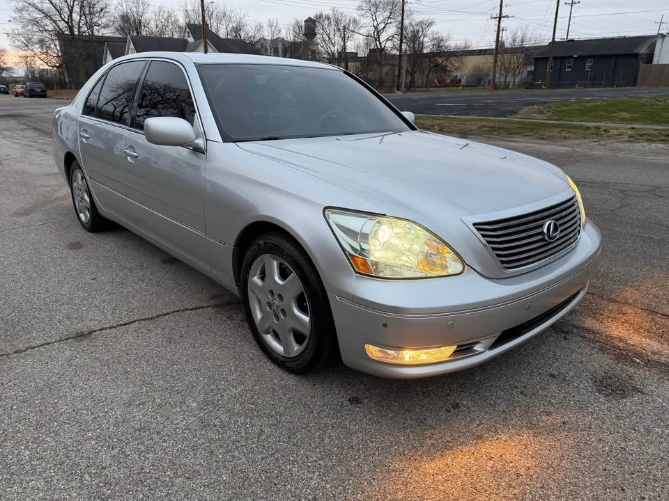 2004 Lexus LS 3rd Gen - Image 7 of 20