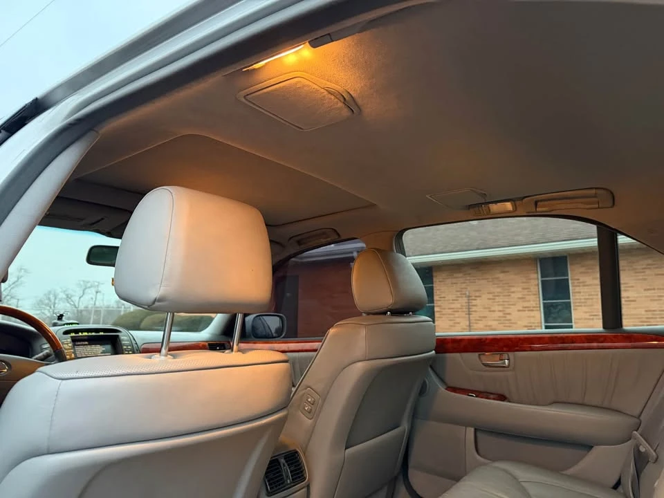 2004 Lexus LS 3rd Gen - Image 14 of 20