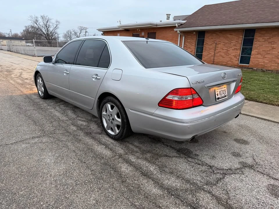 2004 Lexus LS 3rd Gen - Image 3 of 20