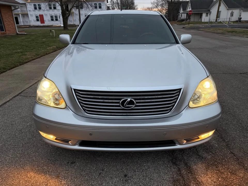 2004 Lexus LS 3rd Gen - Image 8 of 20