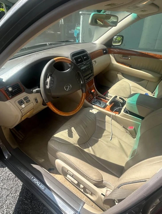 2004 Lexus LS 3rd Gen - Image 4 of 7