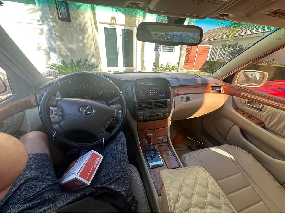 2004 Lexus LS 3rd Gen - Image 10 of 11