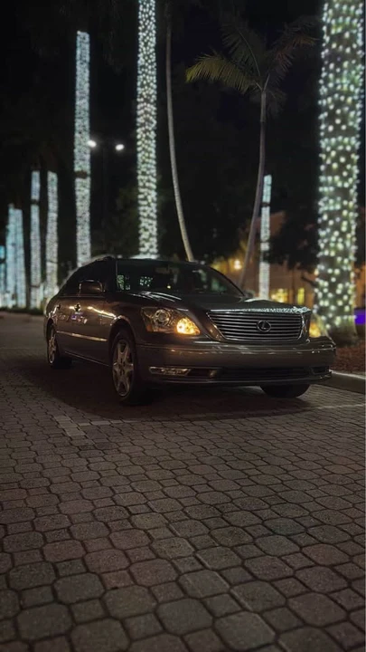 2004 Lexus LS 3rd Gen - Image 3 of 7