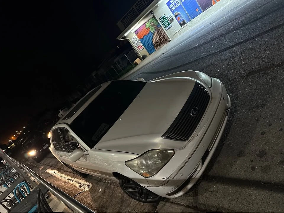 2004 Lexus LS 3rd Gen - Image 3 of 4