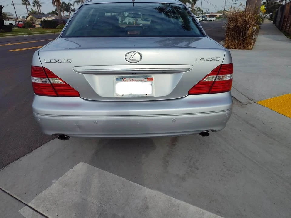 2004 Lexus LS 3rd Gen - Image 7 of 18