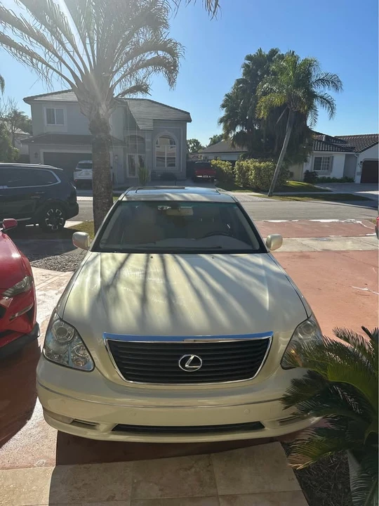 2004 Lexus LS 3rd Gen - Image 2 of 11