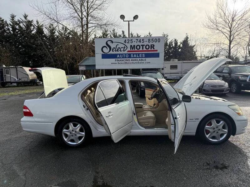 2004 Lexus LS 3rd Gen - Image 9 of 15