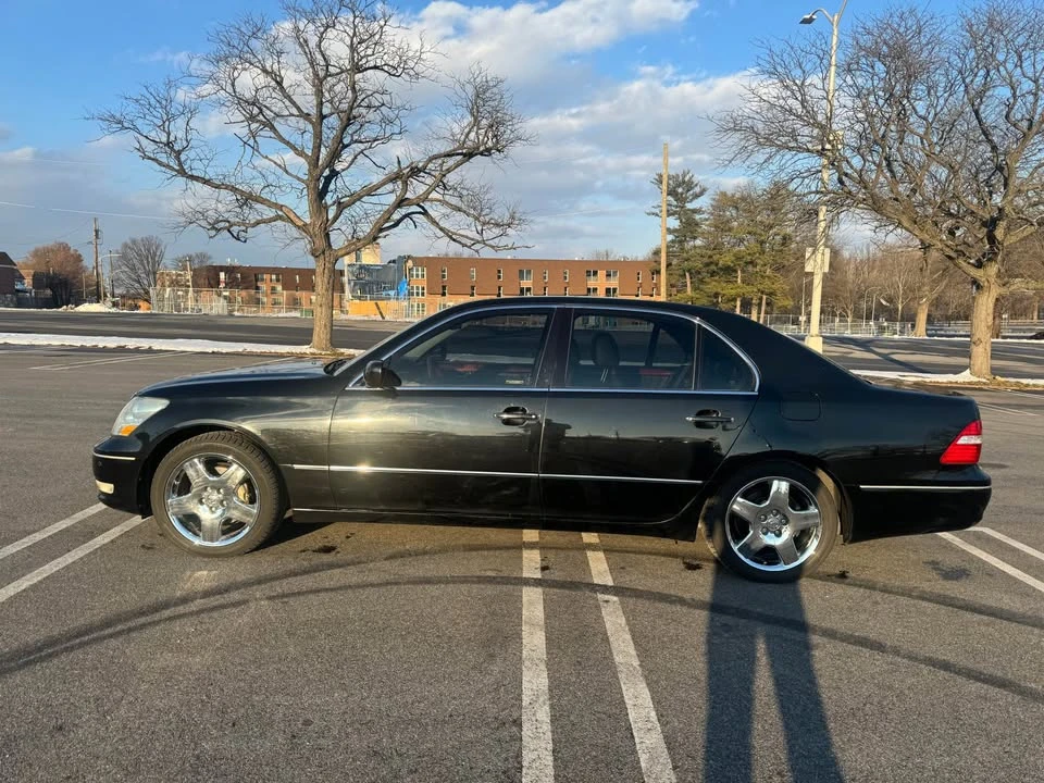 2004 Lexus LS 3rd Gen - Image 14 of 20