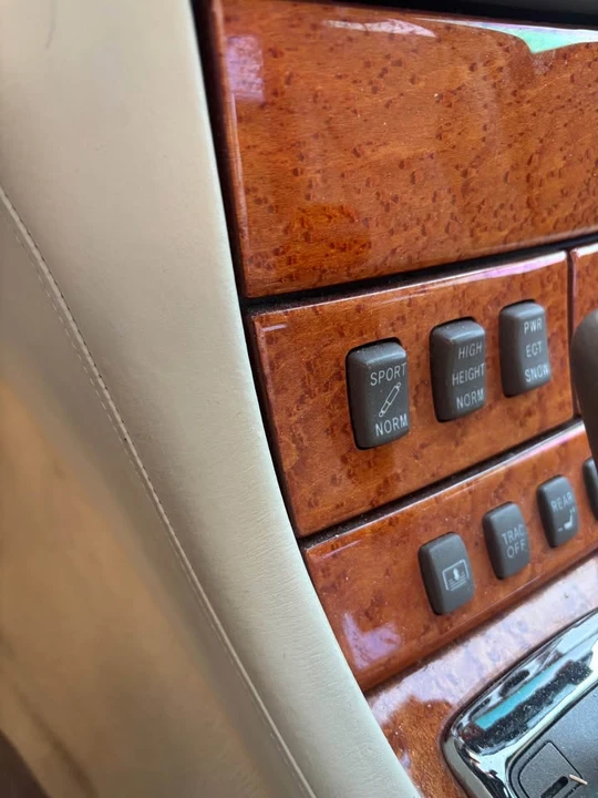 2004 Lexus LS 3rd Gen - Image 9 of 10