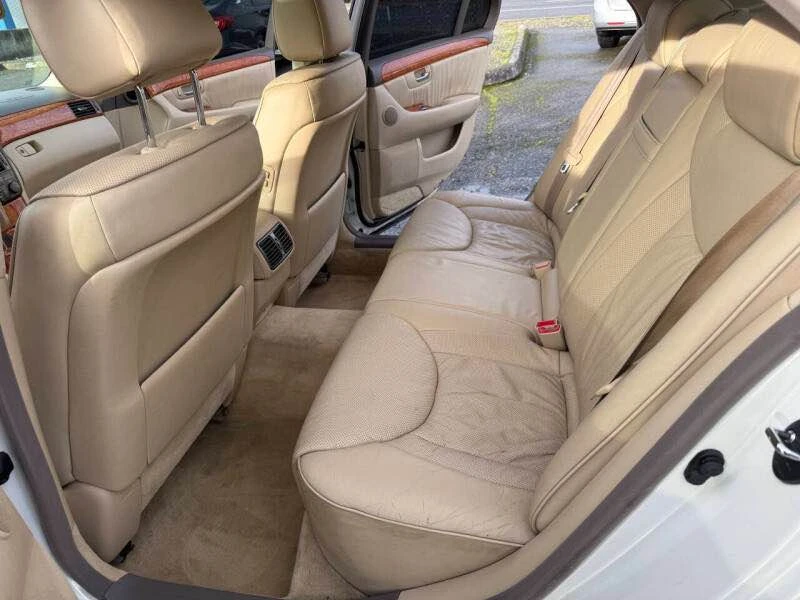 2004 Lexus LS 3rd Gen - Image 12 of 15