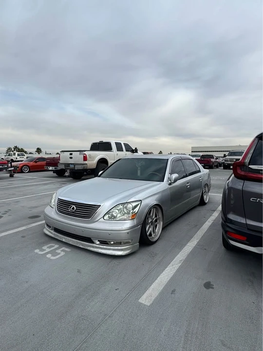 2004 Lexus LS 3rd Gen - Image 3 of 4
