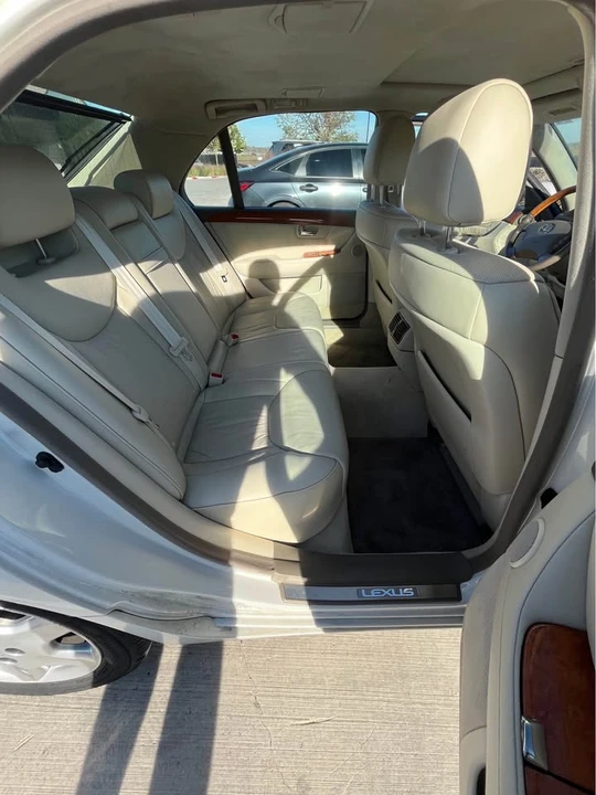 2004 Lexus LS 3rd Gen - Image 4 of 4