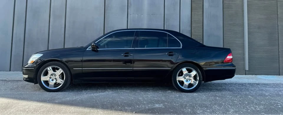 2004 Lexus LS 3rd Gen - Image 15 of 19