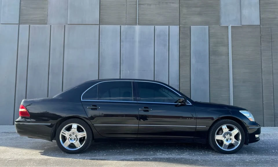 2004 Lexus LS 3rd Gen - Image 4 of 19