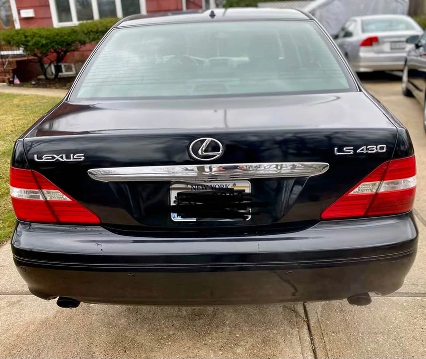 2004 Lexus LS 3rd Gen - Image 3 of 7