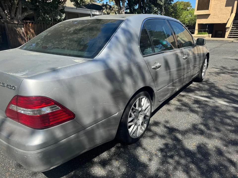 2004 Lexus LS 3rd Gen - Image 6 of 11