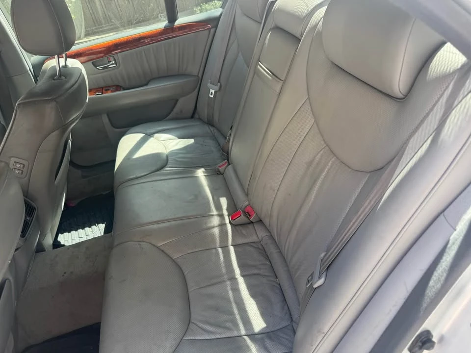 2004 Lexus LS 3rd Gen - Image 10 of 11