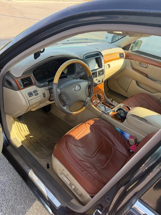 2004 Lexus LS 3rd Gen - Image 6 of 7