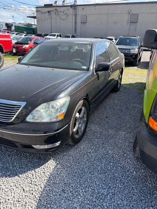 2004 Lexus LS 3rd Gen - Image 3 of 13