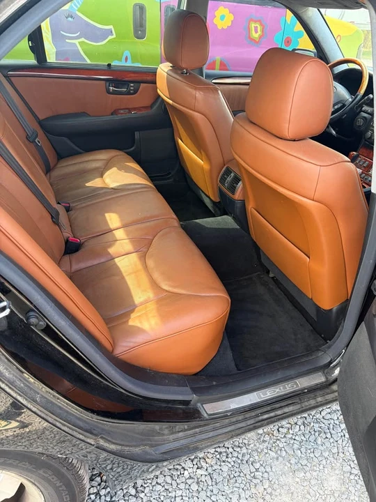 2004 Lexus LS 3rd Gen - Image 6 of 13