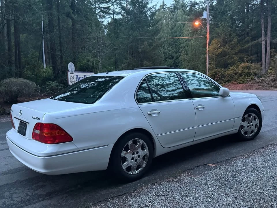 2004 Lexus LS 3rd Gen - Image 4 of 15
