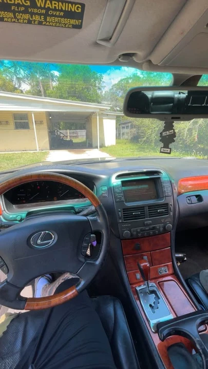 2004 Lexus LS 3rd Gen - Image 4 of 11