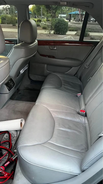 2004 Lexus LS 3rd Gen - Image 4 of 8