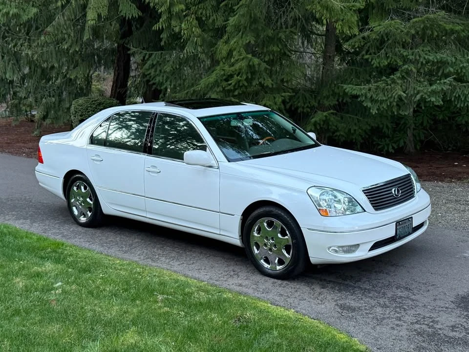 2004 Lexus LS 3rd Gen - Image 9 of 15