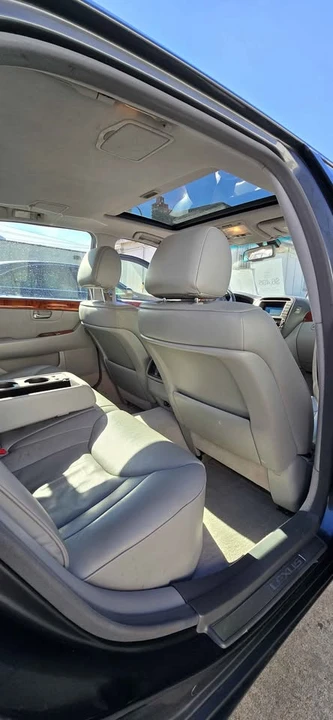 2004 Lexus LS 3rd Gen - Image 8 of 18