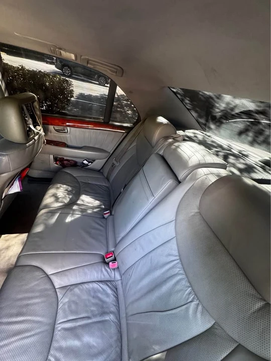 2004 Lexus LS 3rd Gen - Image 3 of 5