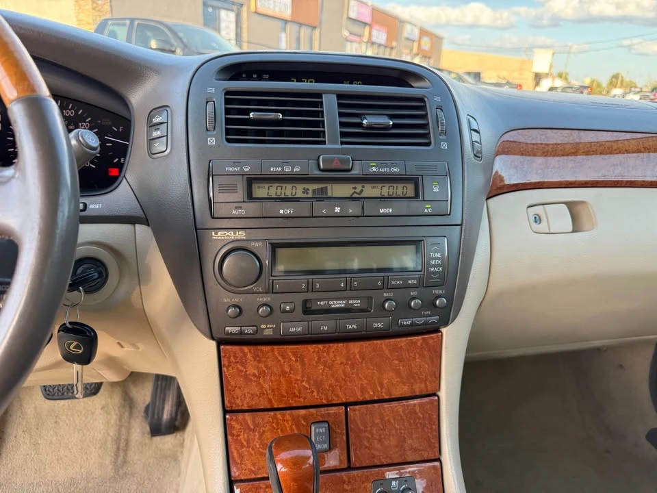 2004 Lexus LS 3rd Gen - Image 15 of 19