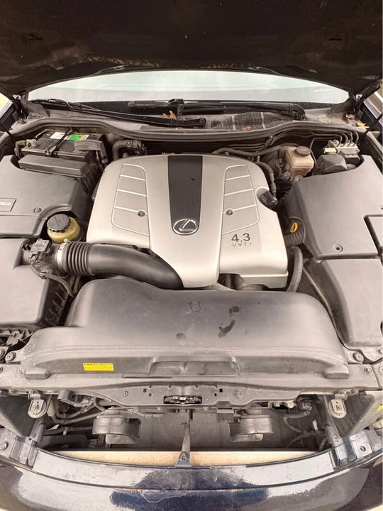2004 Lexus LS 3rd Gen - Image 15 of 15