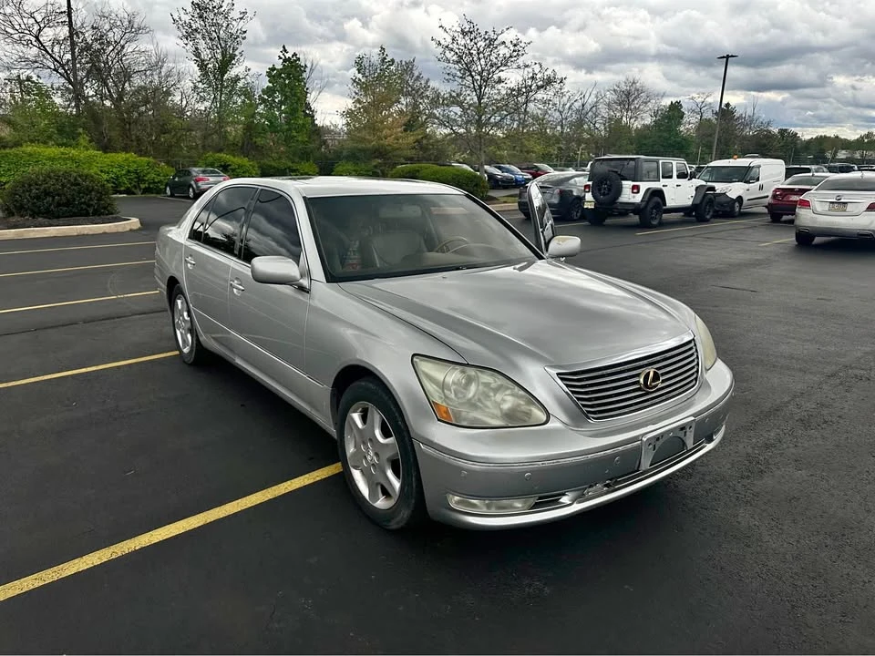 2004 Lexus LS 3rd Gen - Image 2 of 11