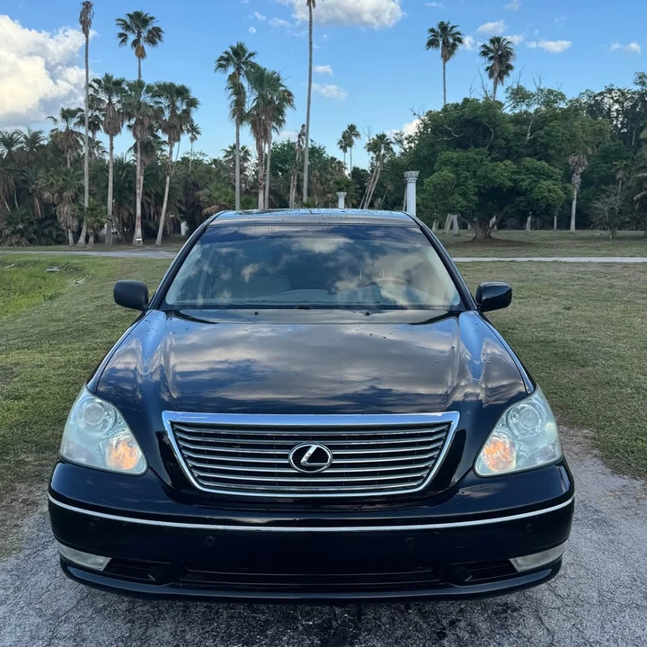 2004 Lexus LS 3rd Gen - Image 7 of 14