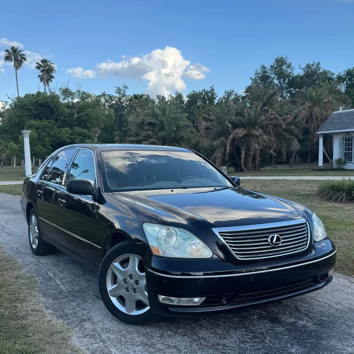 2004 Lexus LS 3rd Gen - Image 2 of 14