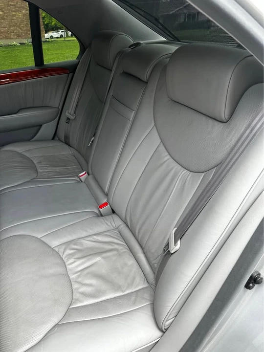 2004 Lexus LS 3rd Gen - Image 12 of 12