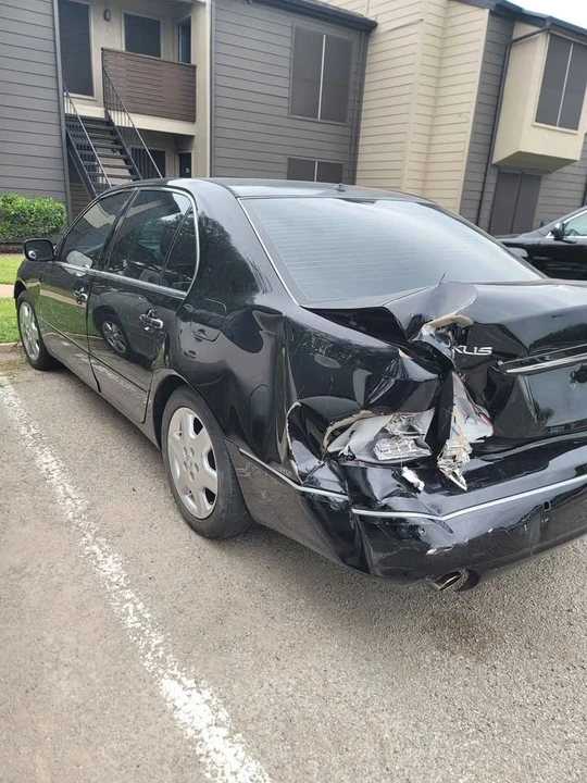 2004 Lexus LS 3rd Gen - Image 2 of 5