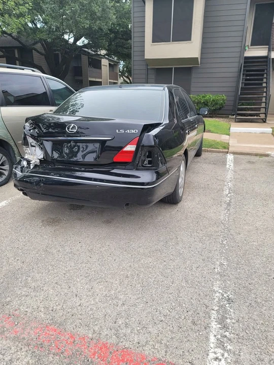 2004 Lexus LS 3rd Gen - Image 3 of 5