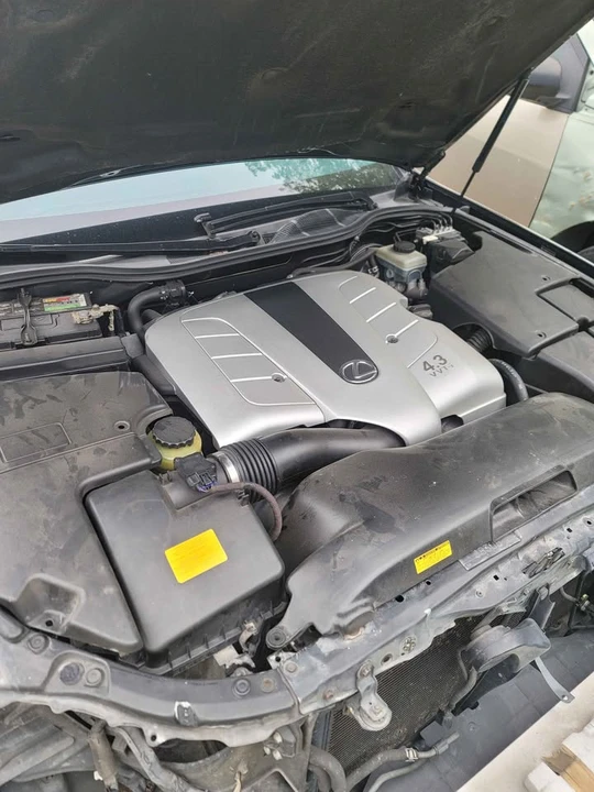 2004 Lexus LS 3rd Gen - Image 5 of 5