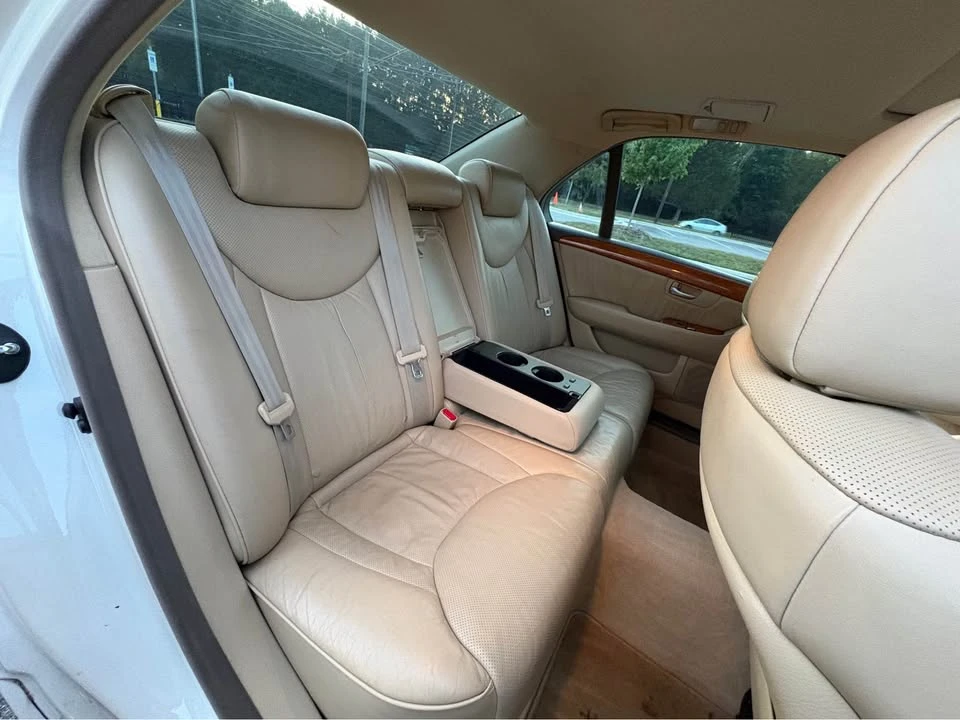 2004 Lexus LS 3rd Gen - Image 14 of 20