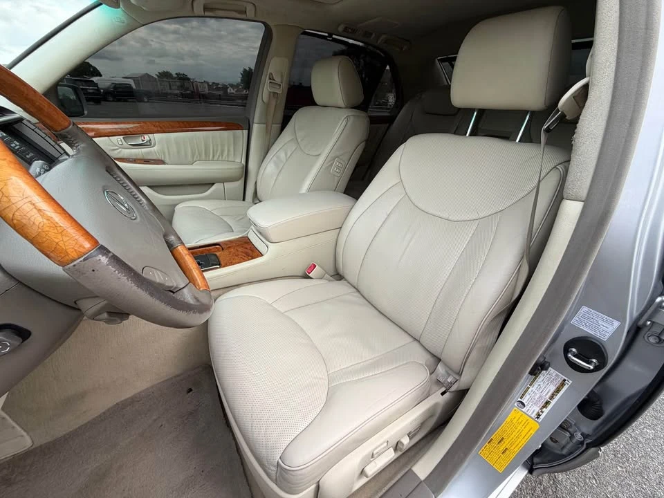 2004 Lexus LS 3rd Gen - Image 10 of 20