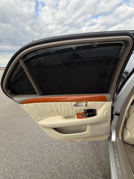 2004 Lexus LS 3rd Gen - Image 14 of 20