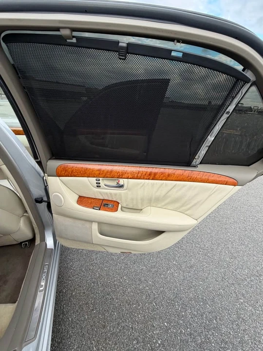 2004 Lexus LS 3rd Gen - Image 16 of 20