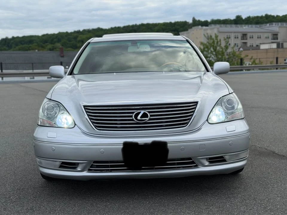 2004 Lexus LS 3rd Gen - Image 8 of 20