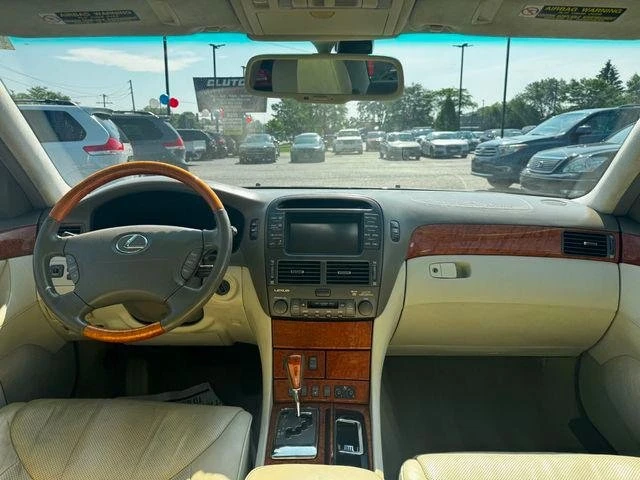 2004 Lexus LS 3rd Gen - Image 19 of 20