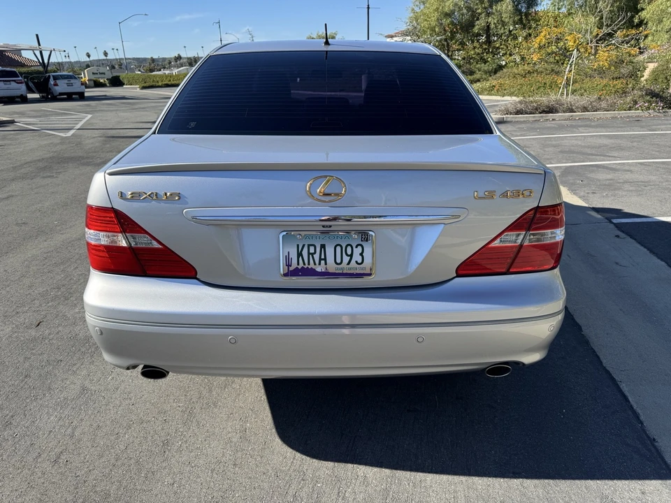 2004 Lexus LS 3rd Gen - Image 8 of 21